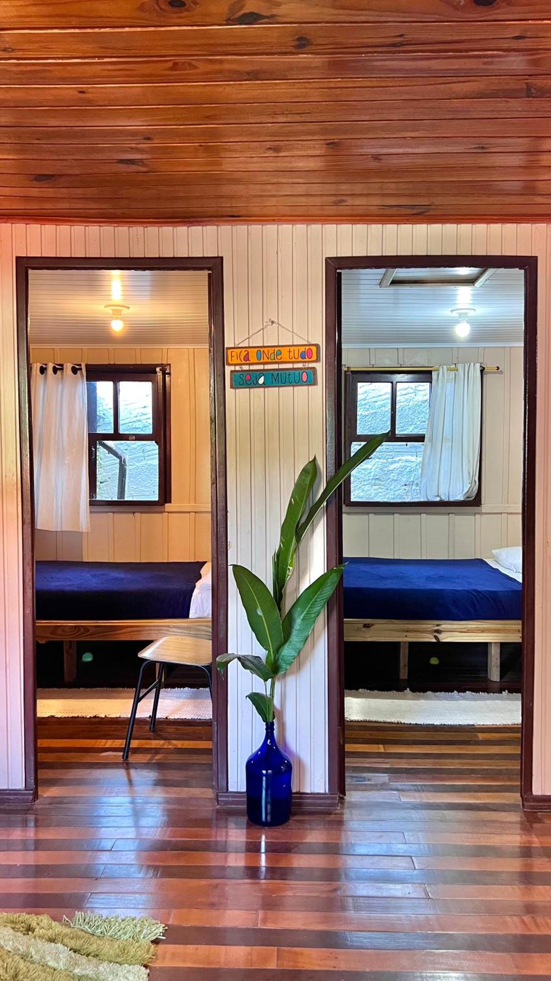 Hostel Antonio Pescador - Centro Da Guarda do Embaú Szoba fotó